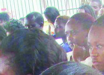 Omuwandiisi, Mw. Fred Lukabwe Kisirikko ng'ali ne munnakakiiko, Muky. Pamela Batenga.